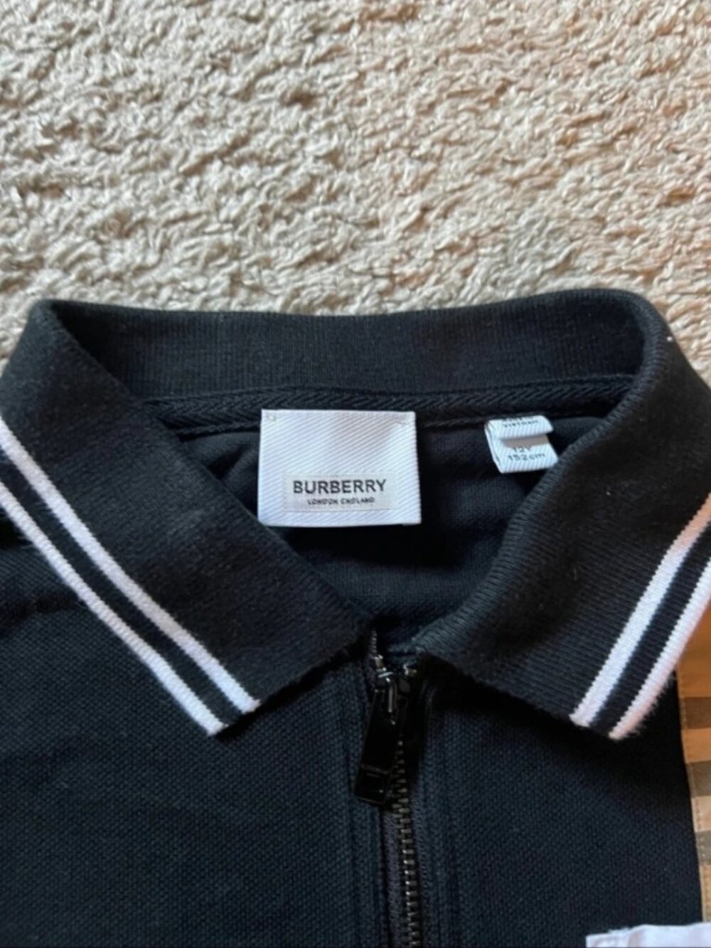 Authentic Burberry Boys Black & Beige Logo Polo Shirt Boys 12 - Picture 7 of 9